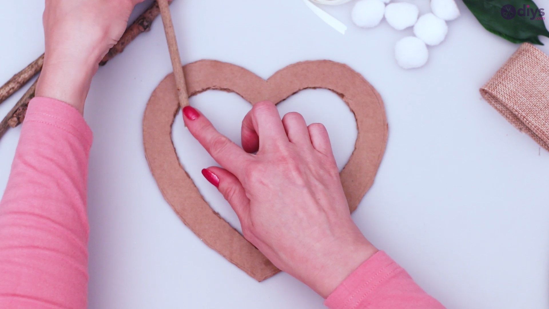 Rustic twig heart wall art (5)