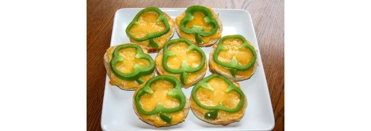 Shamrock cheese toasties