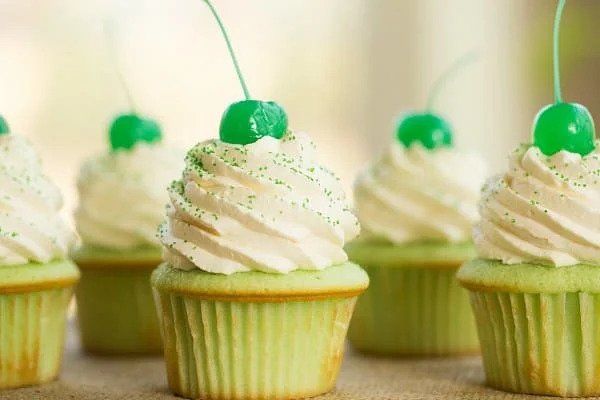 Shamrock shake cupcakes