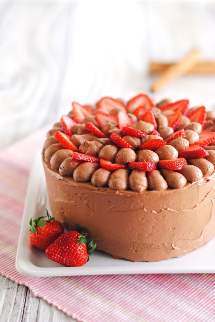 Strawberry cinnamon cake