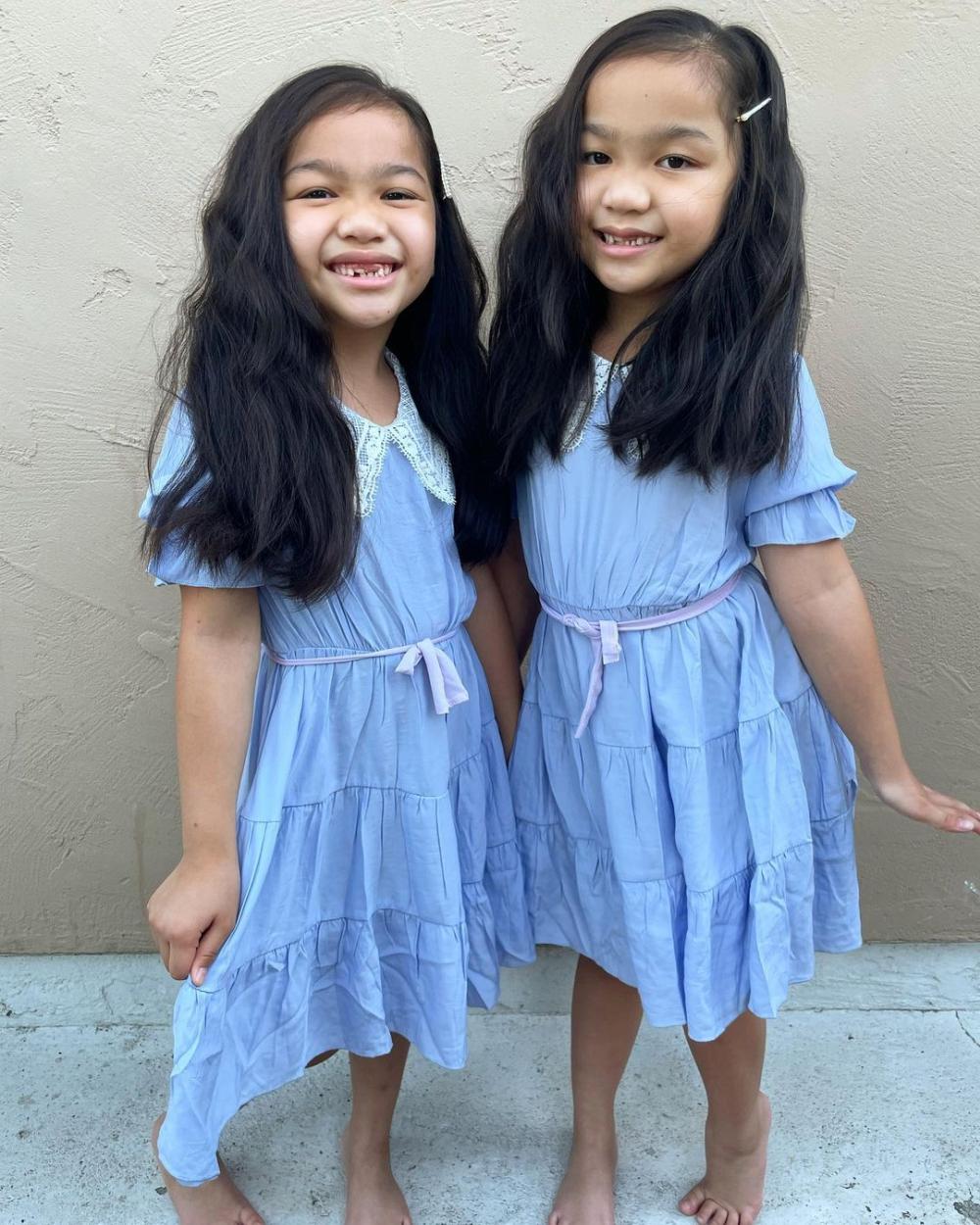 The shining twins easy halloween costumes for girls 