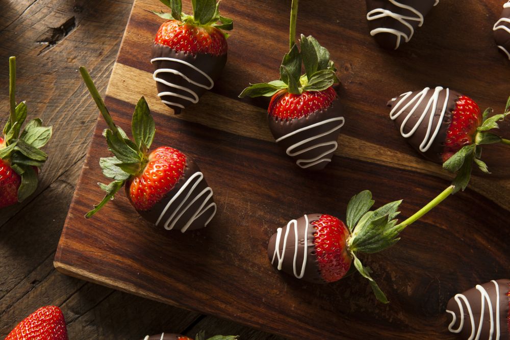 Valentine's day chocolate strawberries