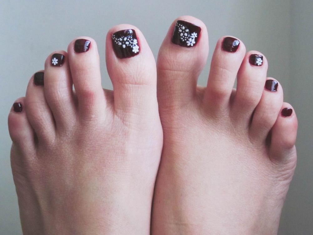 White flower pedicure