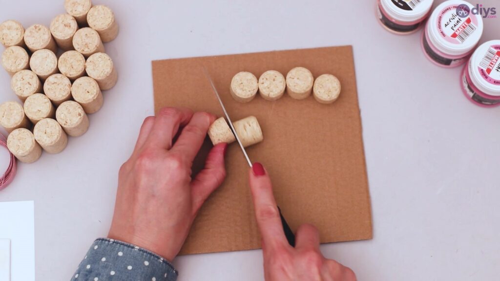 Wine cork heart wall hanging (5)