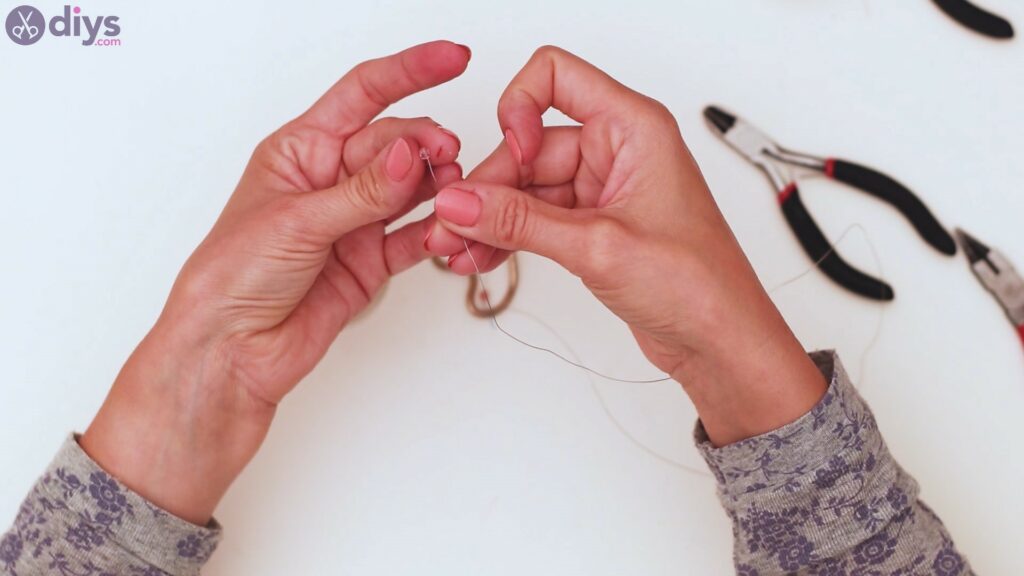 Wire heart with beads (13)