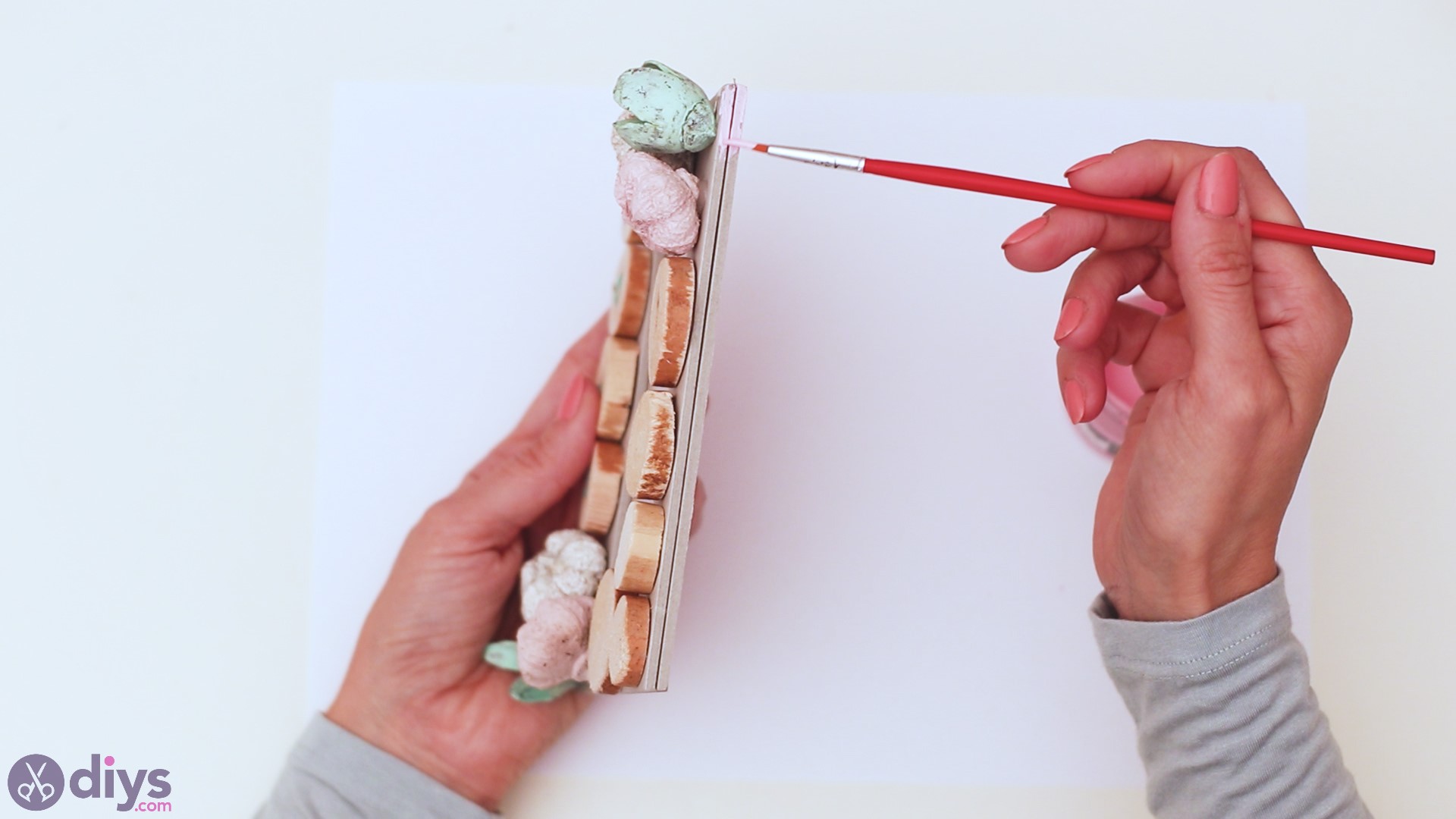 Wooden photo frame (18)