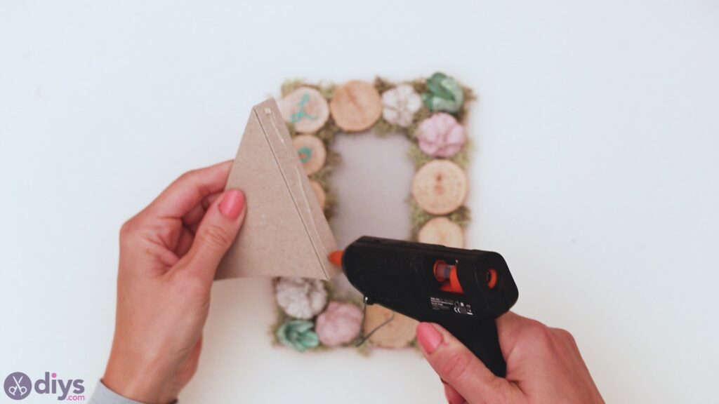 Wooden photo frame (25)