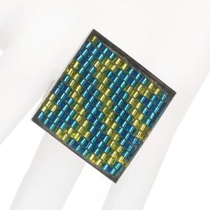 Zigzag ring